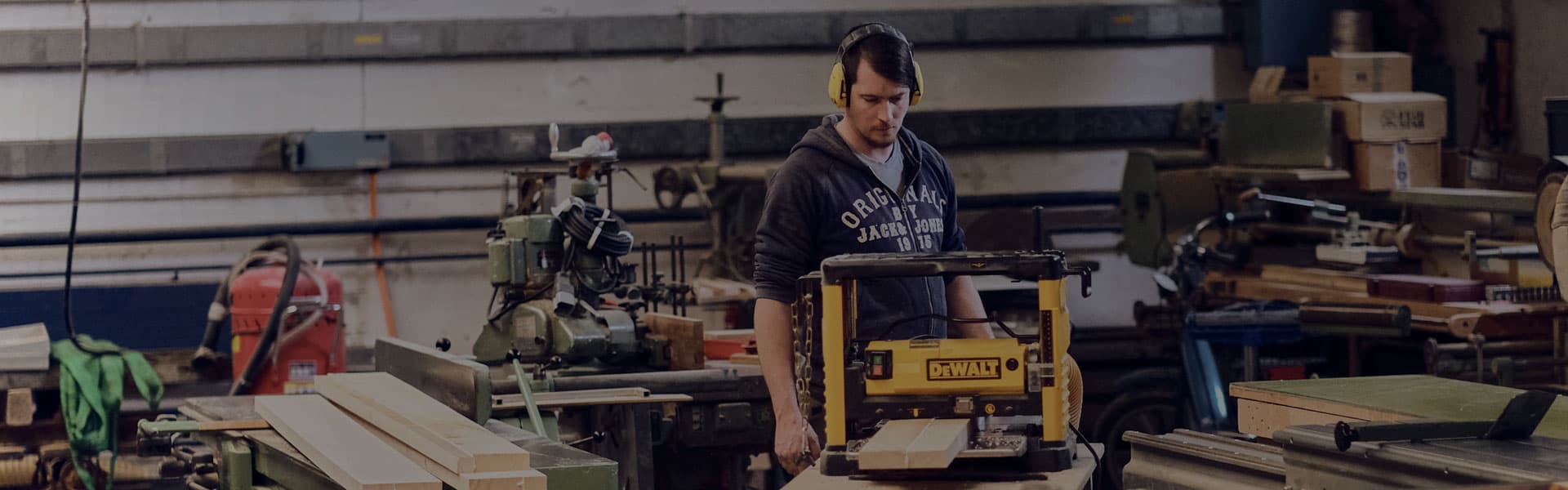 Arbeit an Bodenbelägen